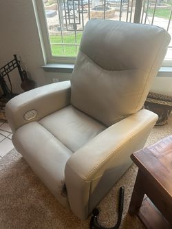 Power Wall Hugger Recliner