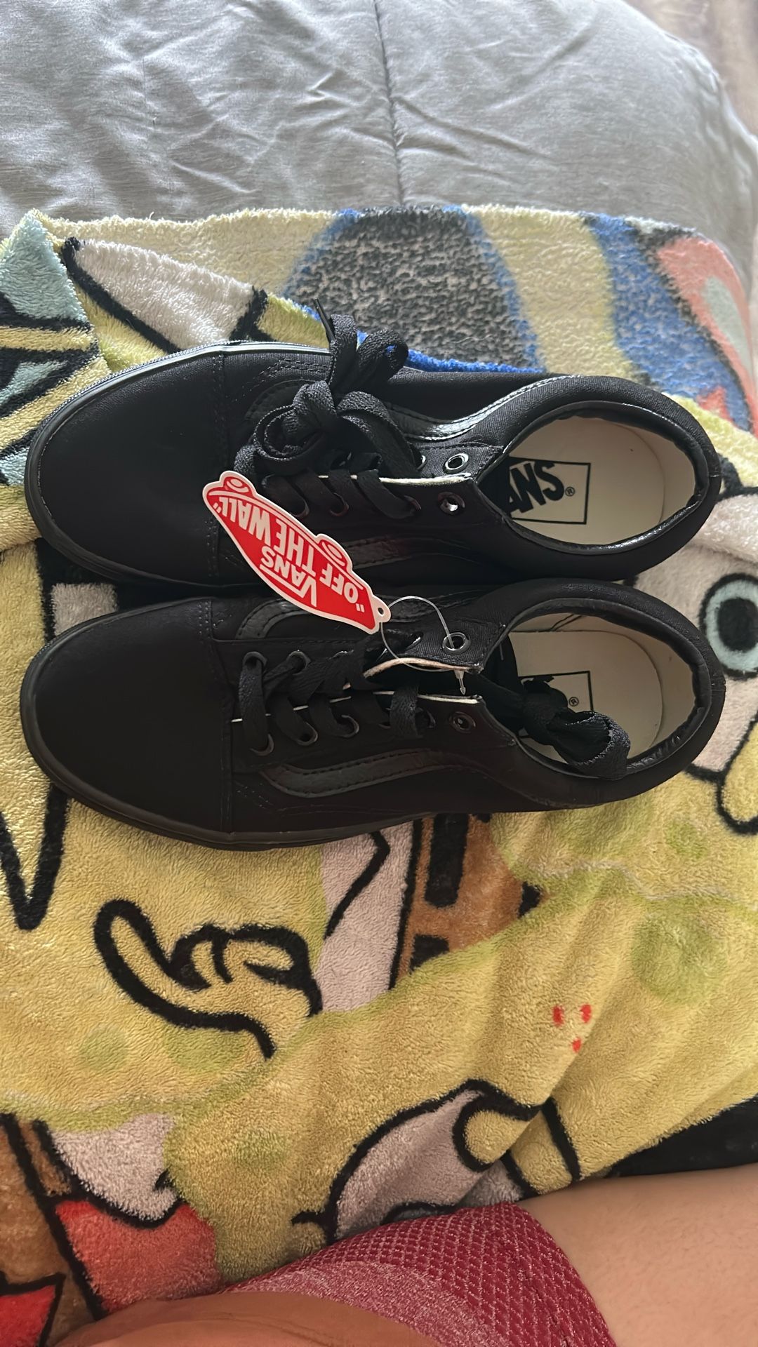 all black vans
