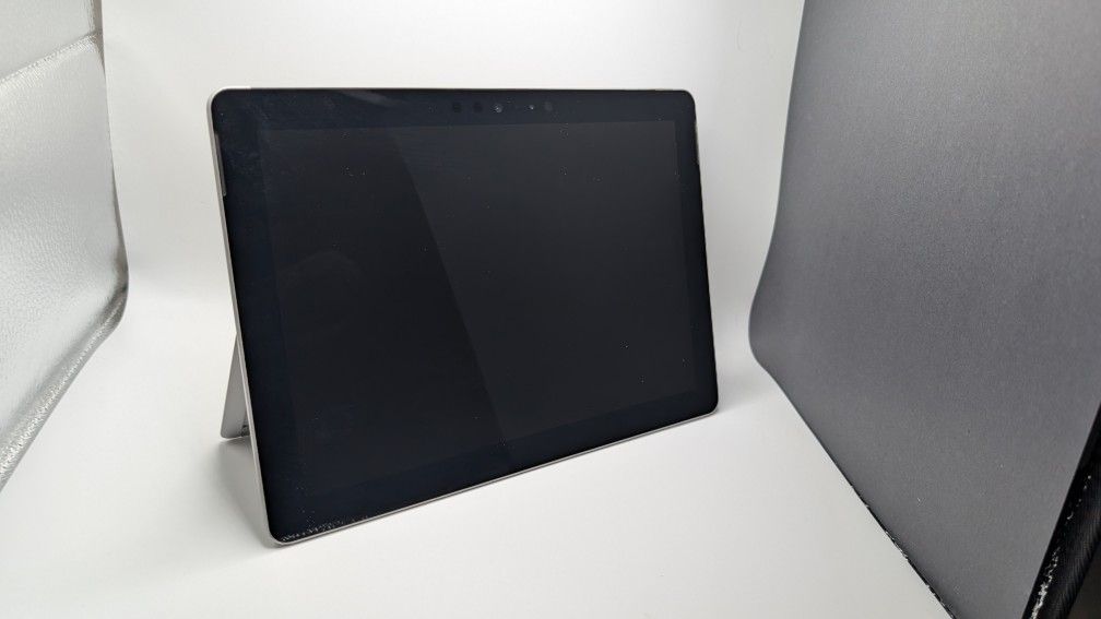 Microsoft Surface Go 1 Tablet PC