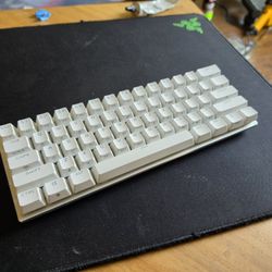 K70 PRO MINI WIRELESS 60% Mechanical CHERRY MX Speed Switch Keyboard with RGB Backlighting - white
