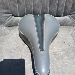 Specialized Railed Bike Seat $10
