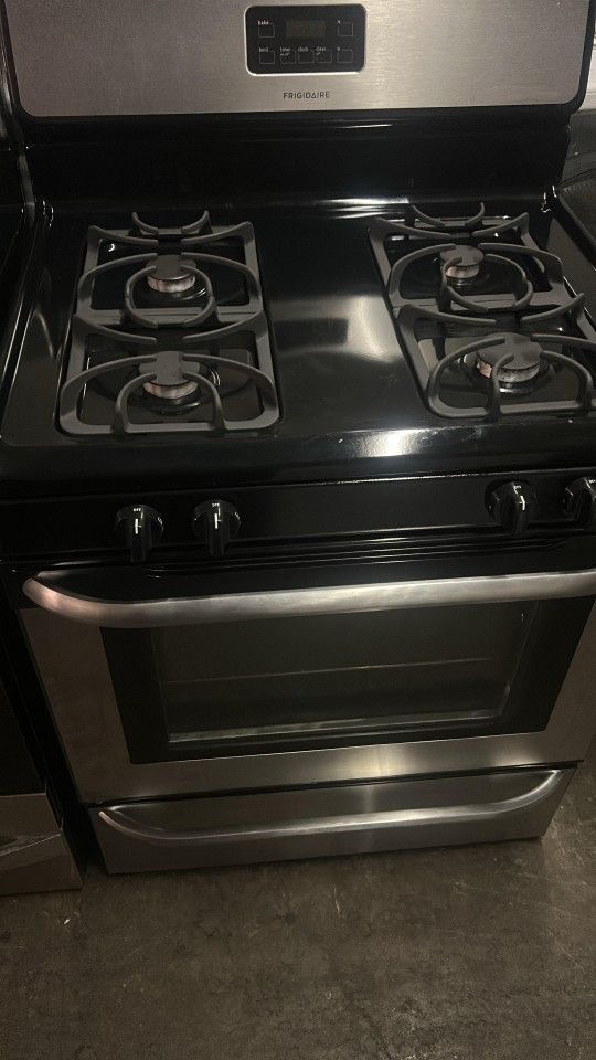 Frigidaire Gas Stove 🔥