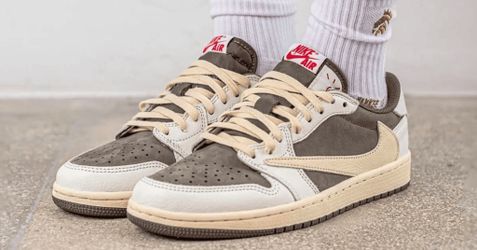 Travis Scott Reverse Mocha Jordan 1