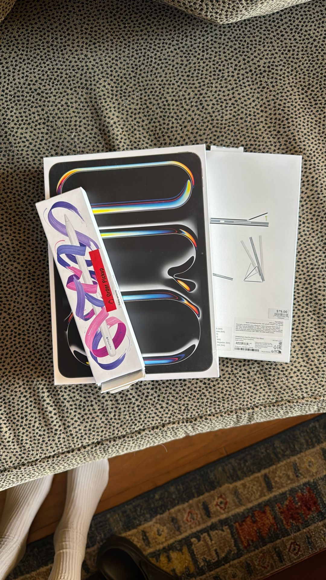 iPad Pro (M4 +512GB) + Case + Apple Pencil