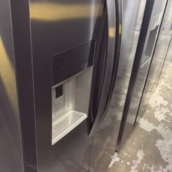 Frigidaire Side By Side Refrigerator 