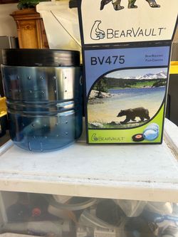 Bear canister