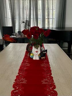 Matching Crate & Barrel Dinning table and bench set