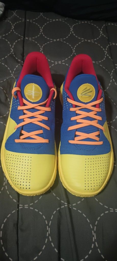 Under Armour Curry 4 Low Flotro Active Basketball Shoes (New)