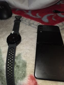 Samsung Watch 2nd Gen Broken And Samsung Flip 1st Gen Also Broken.
