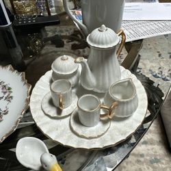 Vtg. White, Gold Trim Braum Bros. Mini Porcelain Tea Set with Tray