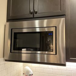 WHIRLPOOL MICROWAVE 
