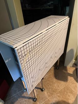 Sewing craft table
