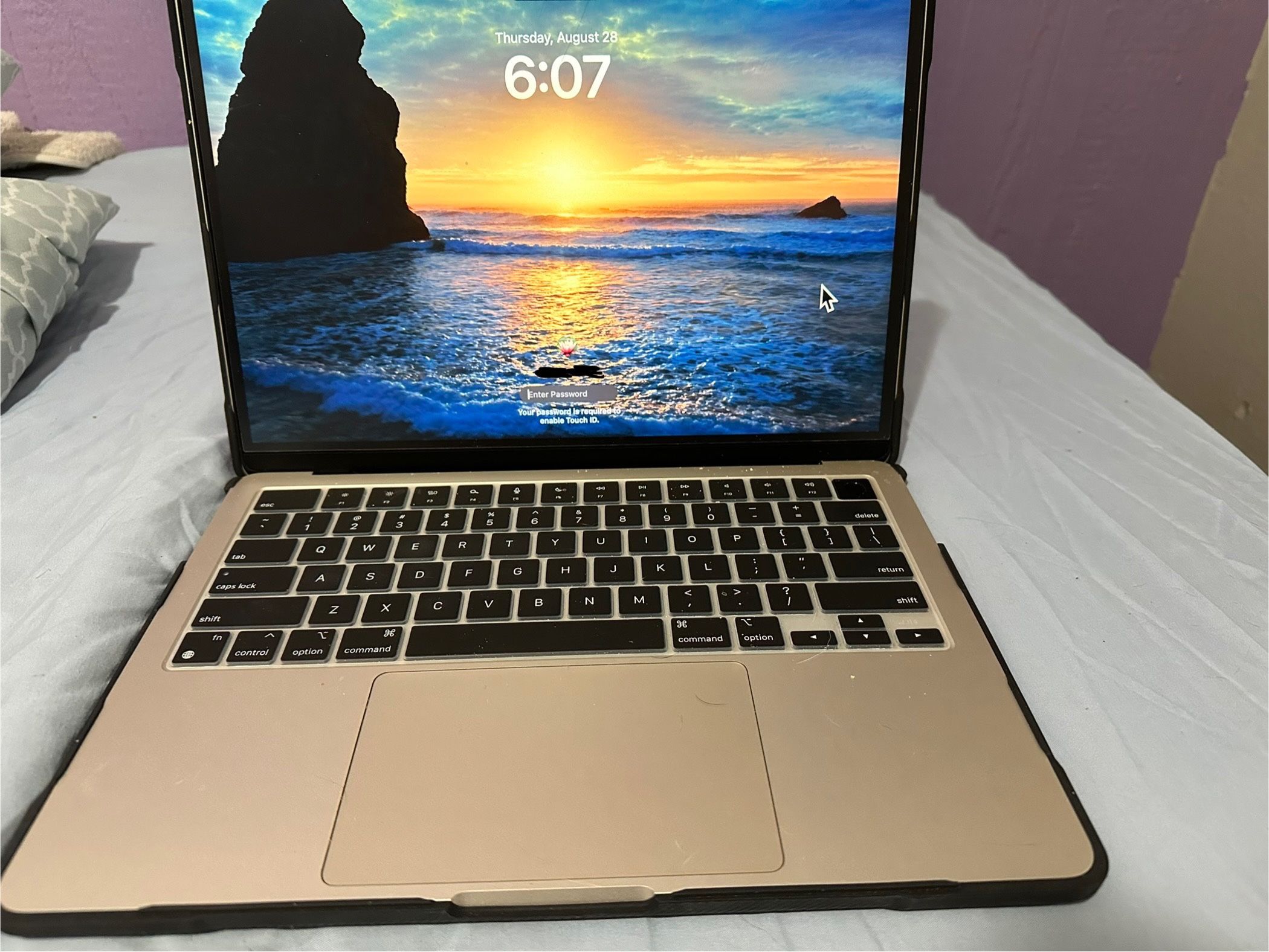Apple 2022 MacBook Air with Apple M2 Chip, 13-inch, 8GB RAM, 512GB SSD Storage, Starlight