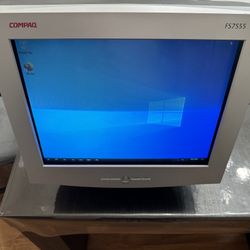 Compaq CRT Computer Monitor 