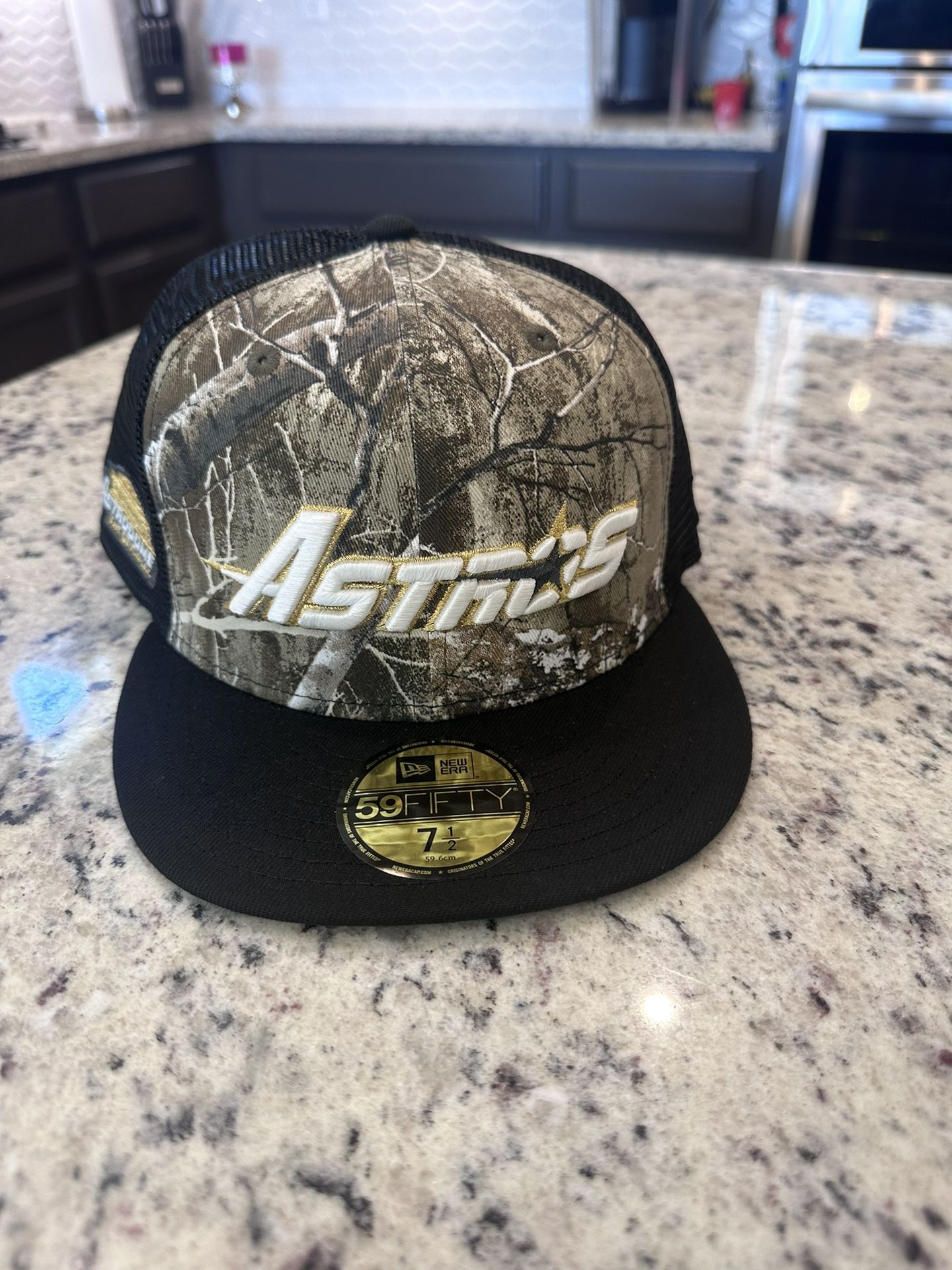 Houston Astros Fitted Hats for Sale in Houston, TX - OfferUp