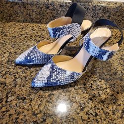 Franco Sarto Blue/White Snake-embossed Leather Dress Pumps.