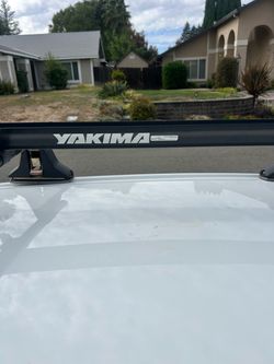Yakima roof rack for midsize vehicle