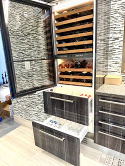 Sub-zero Panel Ready -   Integrated Wine storage With Refrigerator Drawers 427RG 2