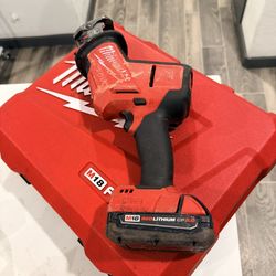 Milwaukee M18 Fuel Hacksaw W/ 2.0 Battery