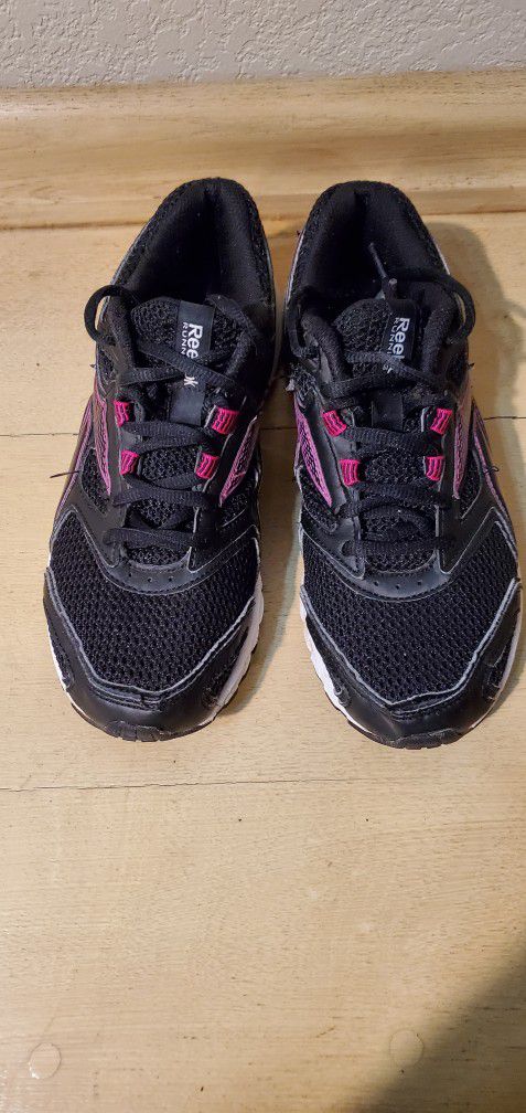 Reebok Women Tennis Shoes Size 7.5