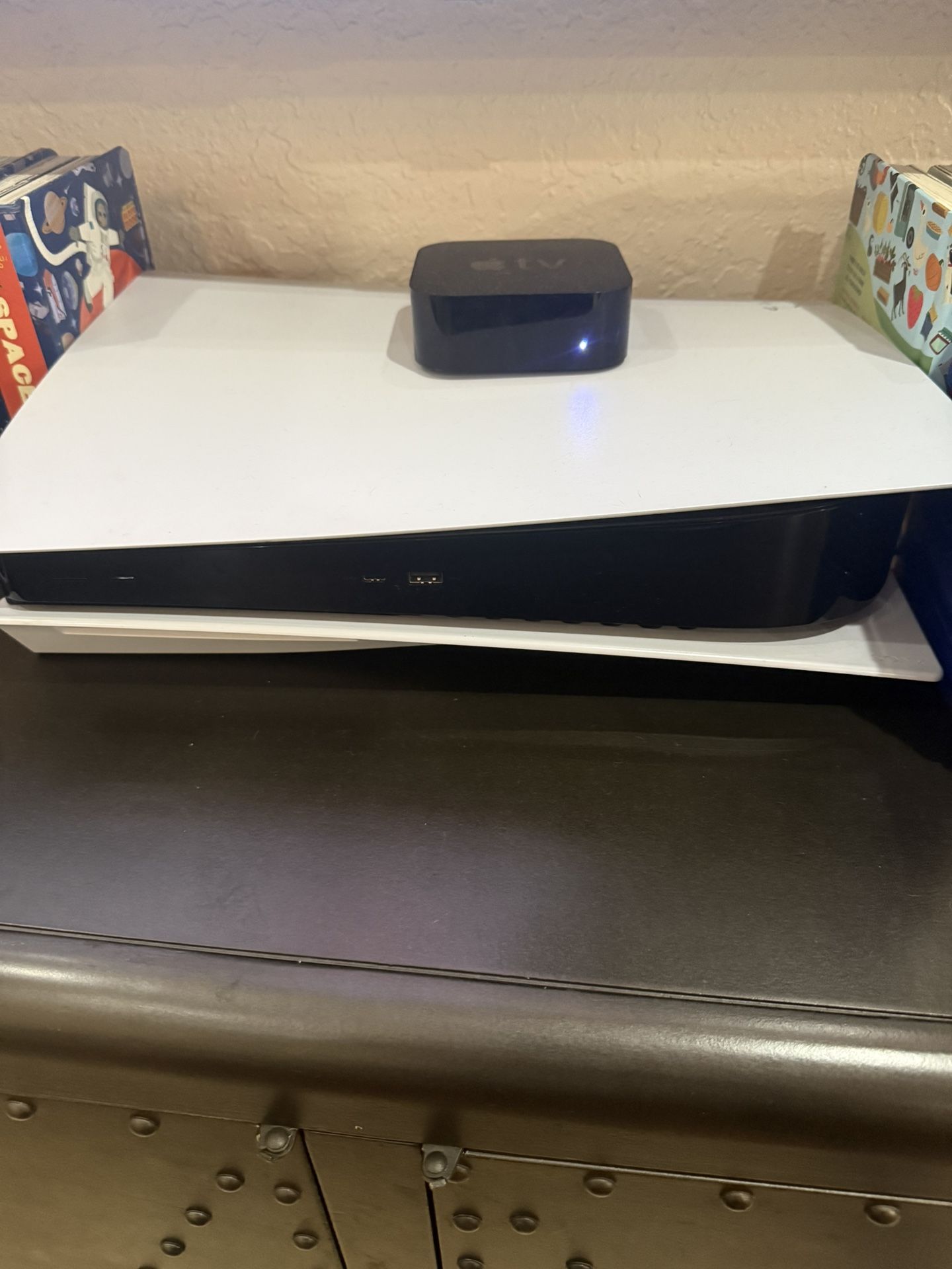 Original PS5 Disc Edition PlayStation 5 With Games And 2 Controllers