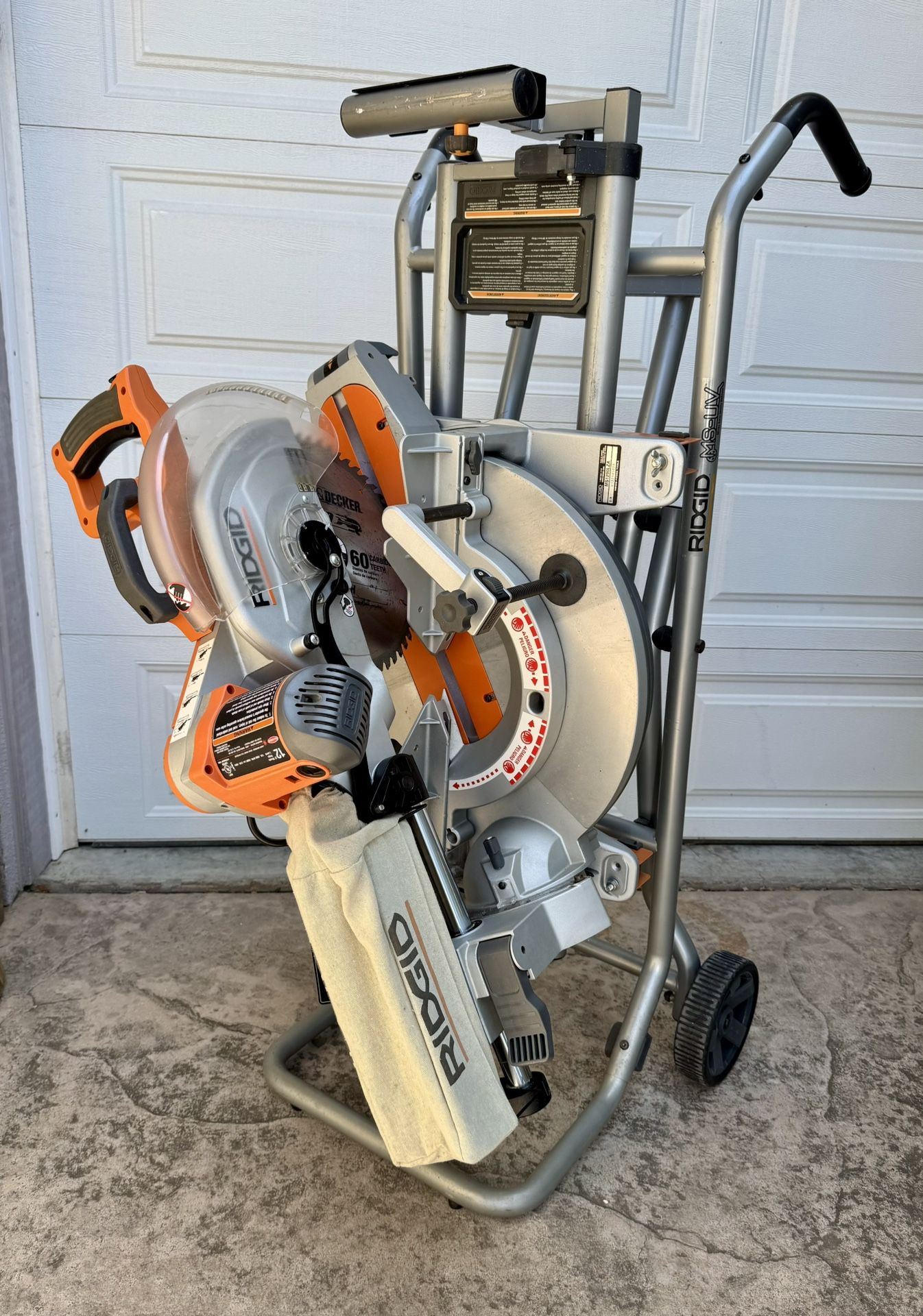 Ridgid 12” 15A Sliding Compound Miter Saw w/Laser & Mobile Stand