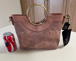 Elle & Jae blush bag with crossbody strap