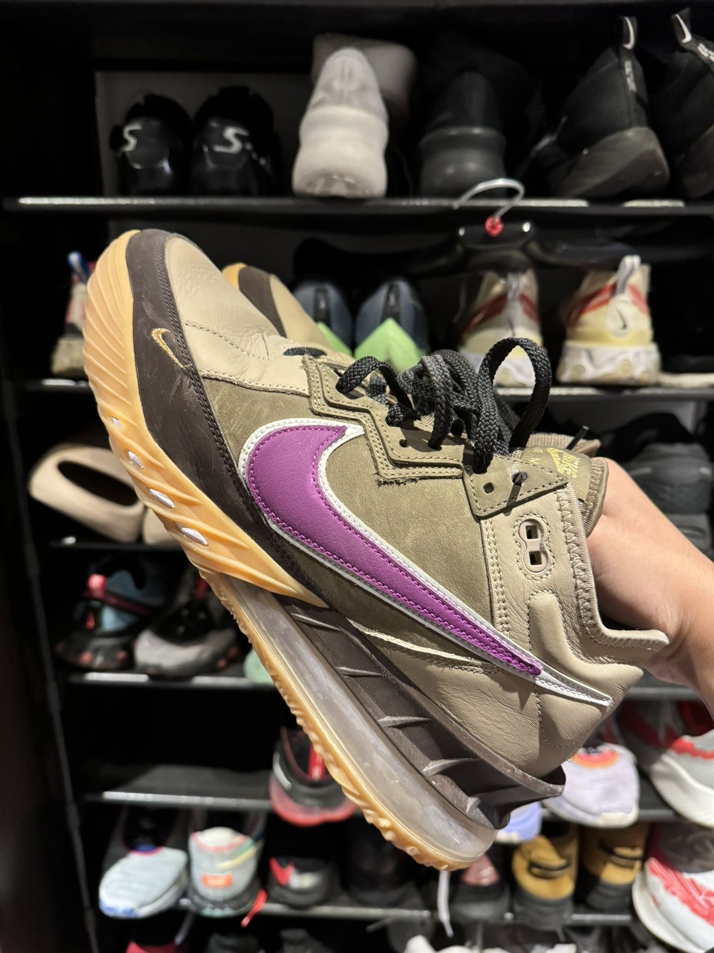 Nike Lebron 18 Low Atmos Size 12