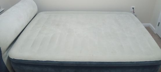Queen Size Air Mattress