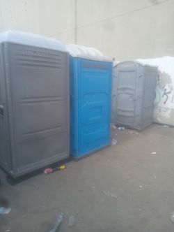 Portable restroom