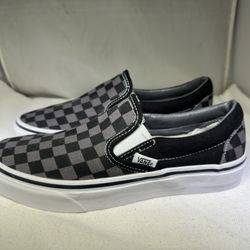 PreOwned Vans Women's 7.5  Gray and Black Checkered Casual Slip On