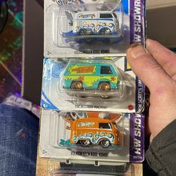Hot wheels -4000+ Carded Cars 