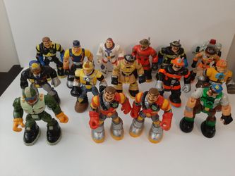 Lot of 15 Heroes Figures