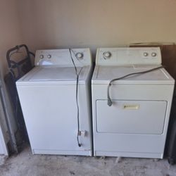 Whirlpool Washer And Dryer Set
