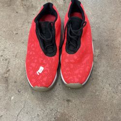 Air Jordan Future Low Red Camo 8.5 Size