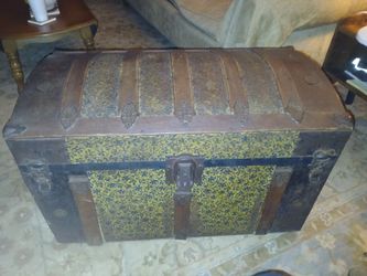Antique Dome Top Steamer Trunk