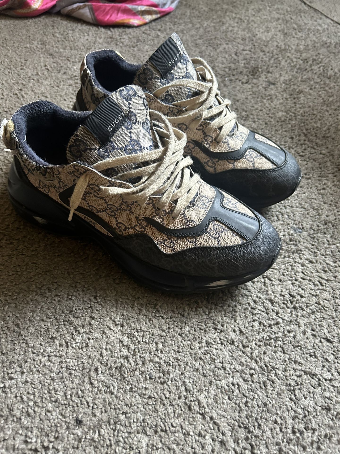 Gucci Shoes 