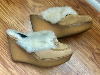 JESSICA SIMPSON FAUX FUR BEIGE SLIP ON CLOG HEEL SIZE 7