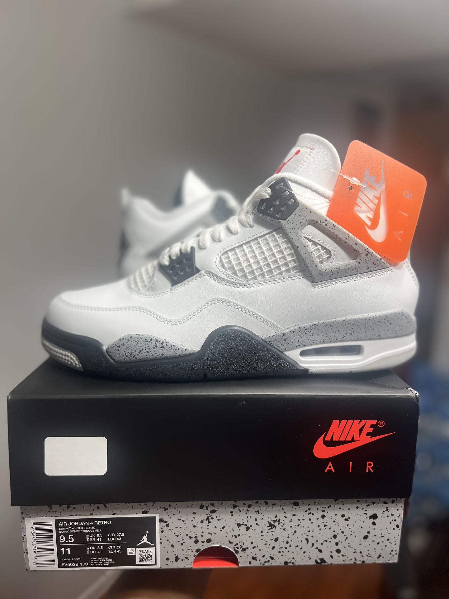 Air Jordan Retro Cement 4s
