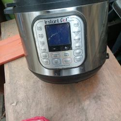 Instapot Pressure Cooker 