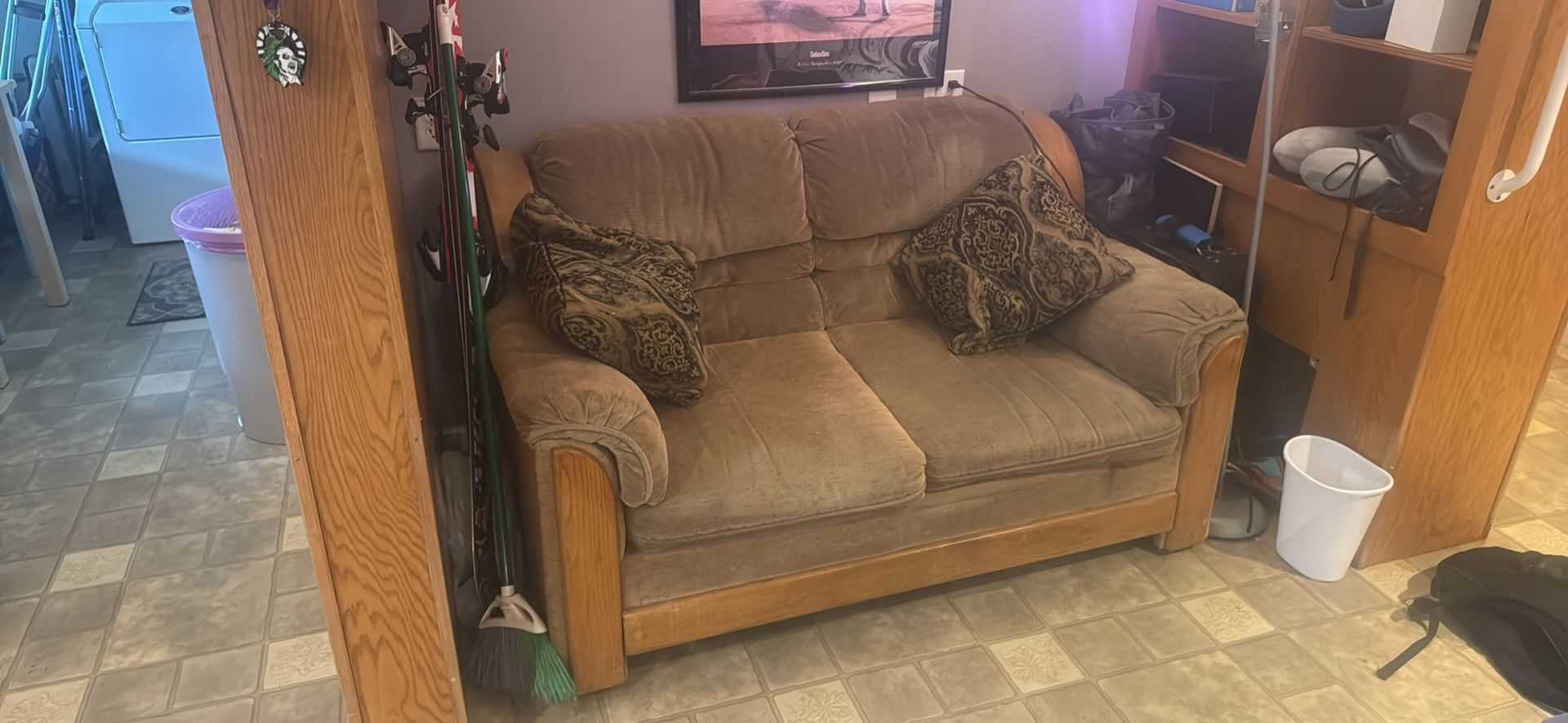 Love Seat Need GONE NOW CHEAP GOOD CONDITION