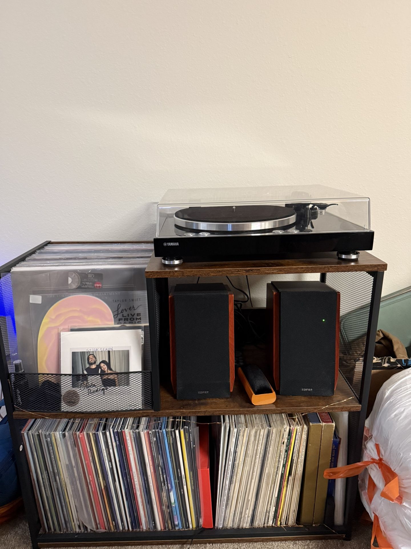 Record player stand 
