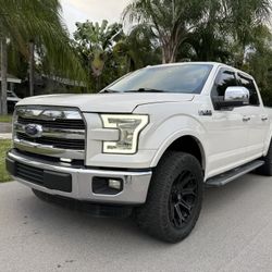 2016 Ford F150 Lariat Super Crew Cab 5.0 Perfect Conditions