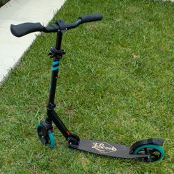 La Scoota Teen Scooter 8" Wheels