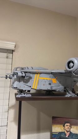 UCS LEGO RAZOR CREST built.