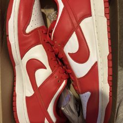 Nike Dunk St.John Size 9.5 $120