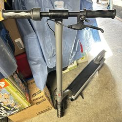 5TH WHEEL M1 Electric Scooter - 13.7 Miles Range & 15.5 MPH, 500W Peak Motor, 8" Inner-Support Tires, Triple Braking System, Foldable Electric Scooter