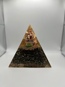 Trinity Orgonite Pyramid – Amethyst, Green Aventurine & Lapis Lazuli - Positive 