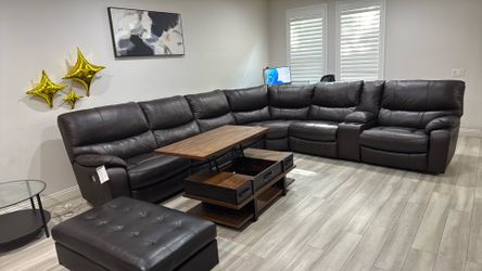 7 seater Sofa set Ashley almost new condition