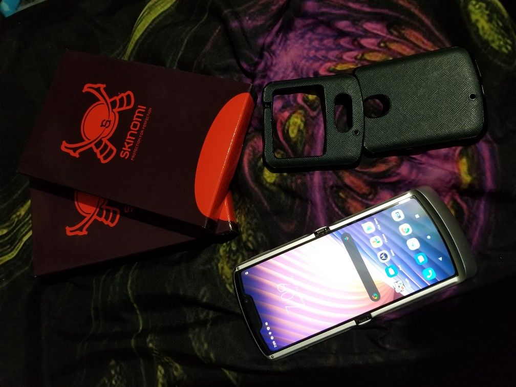 Motorola Razr 2020 5G Liquid Mercury Smartphone for Sale in Corp